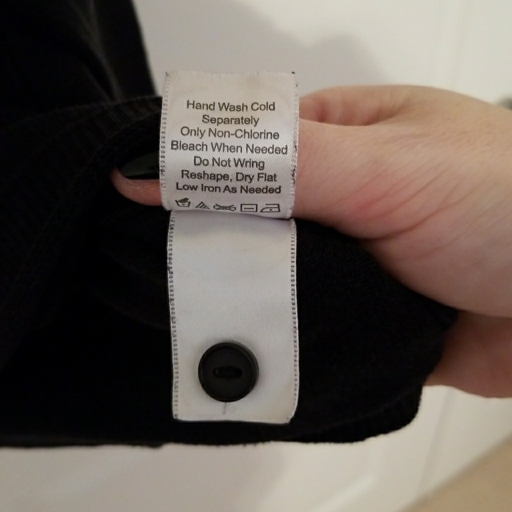 Coldwater Creek sz 1X/18 Black Buttondown Cardigan - Picture 3 of 5